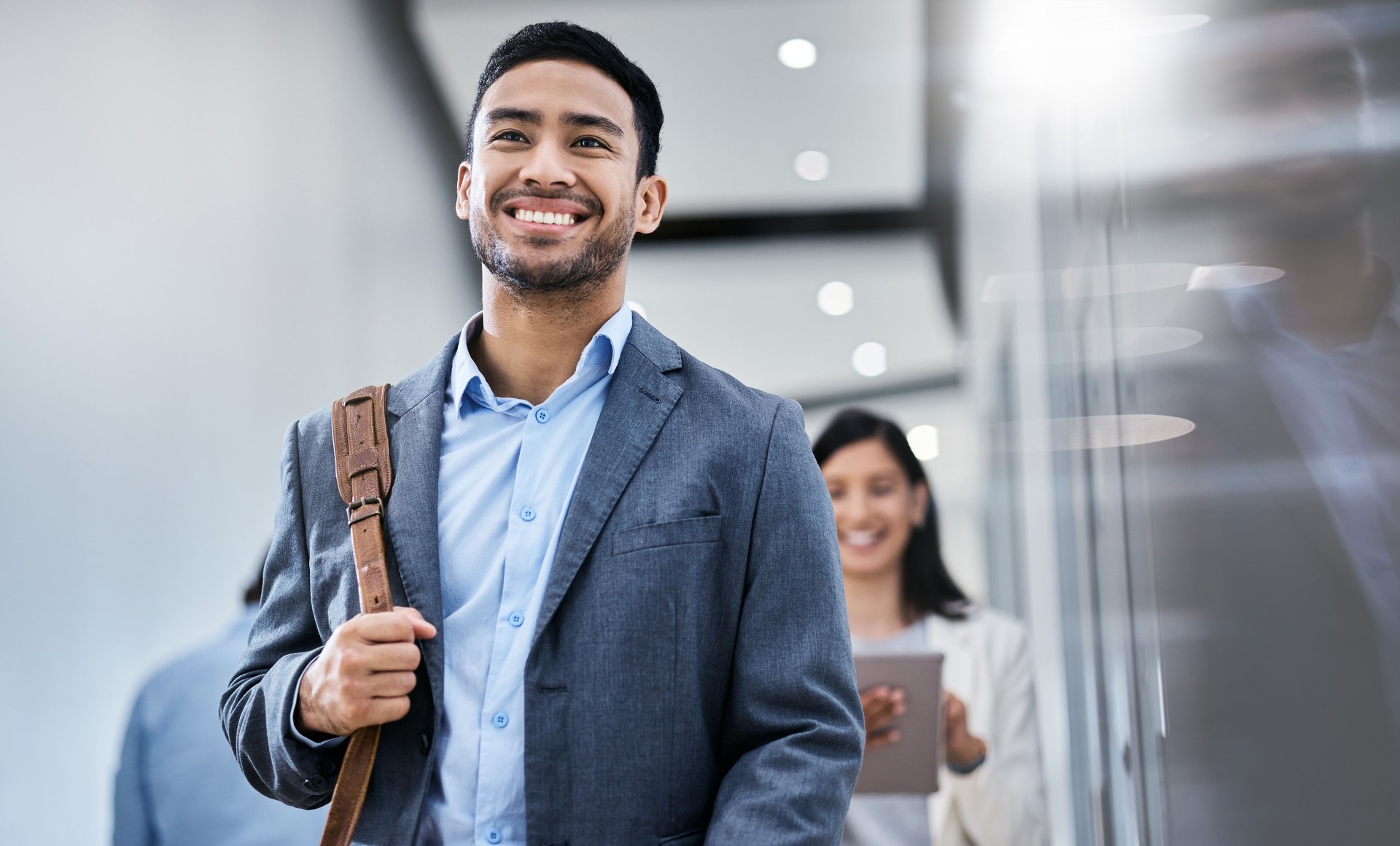Account Executive and Team Manager with extensive experience in call centers and customer support acquires a large and multinational orgazinations. Skilled in leadership, coaching, and driving operational improvements. Trilingual in Portuguese, English, and Spanish. Experienced with Zendesk, Salesforce, Jira, and Intercom.